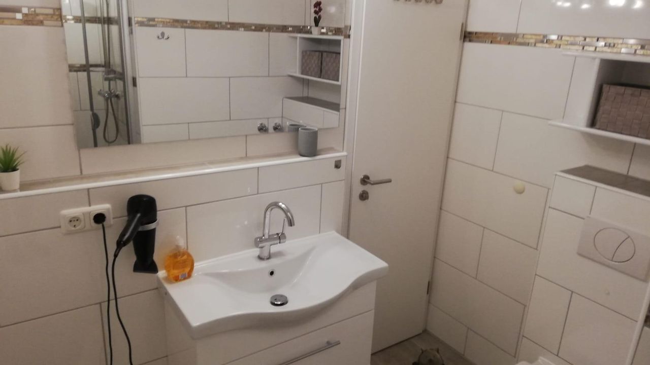 Das große Dusch Bad Das große Dusch Bad